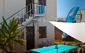 Albergue Oporto Surf Camp