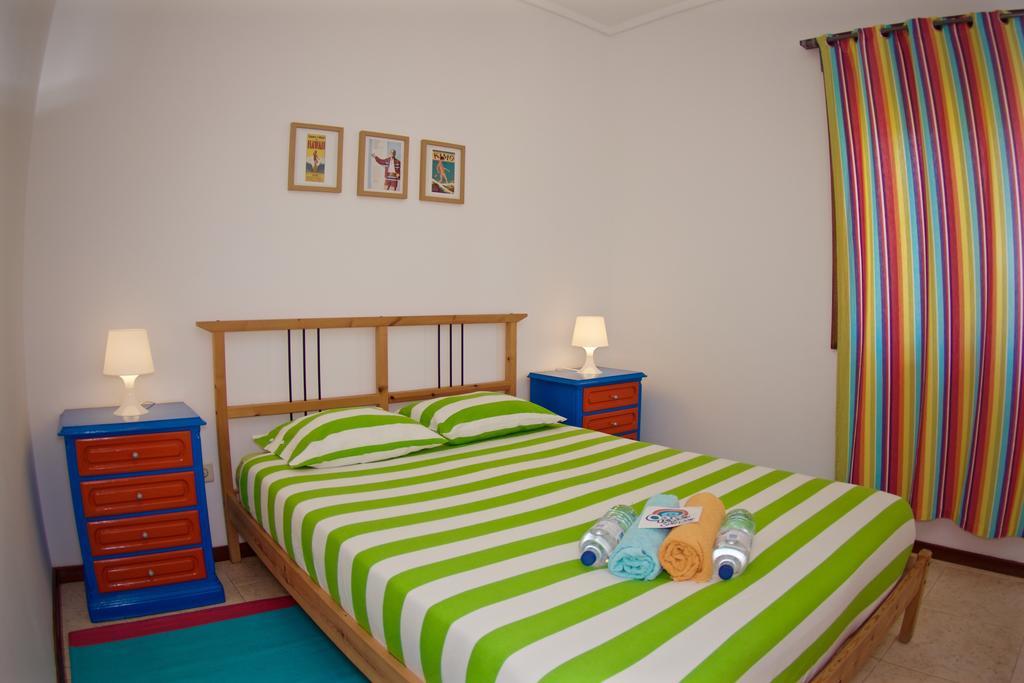 Oporto Surf Camp Albergue Esmoriz Habitación foto